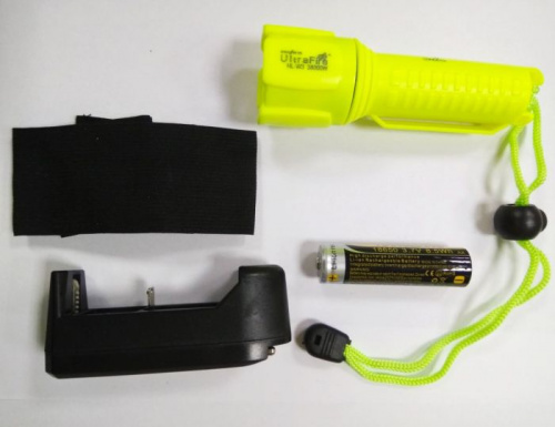 Подводный светодиодный фонарь для дайвинга в кейсе Ultra Fire HL-W3-1