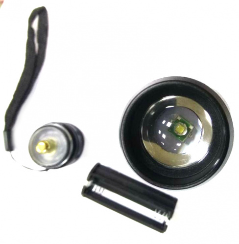 Ручной светодиодный фонарь 8400B-68000W черный