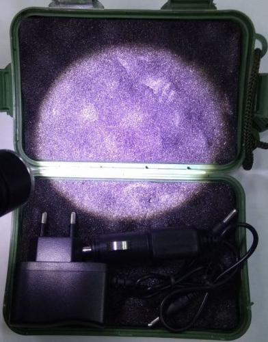 Ручной аккумуляторный фонарик UltraFire HL-719B, черный